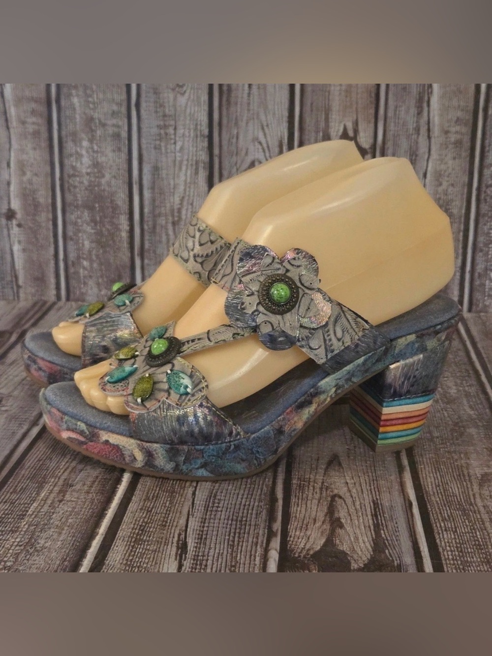 L'Artiste Spring Step Sandals Size 38 7.5 Lilac Painted Leather Rainbow